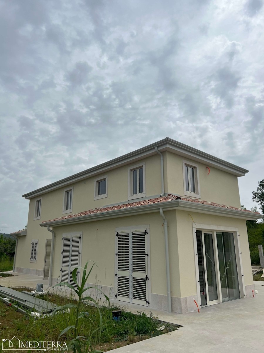 Čudovita Vila z odprtim pogledom na morje, Grožnjan, Istra