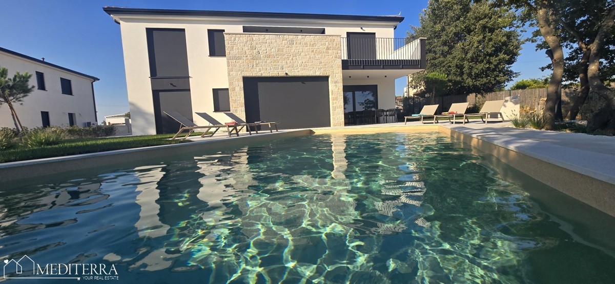 Kakovostno zgrajena vila na mirni lokaciji, Sveti Lovreč, Istra