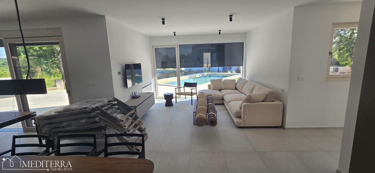 Kakovostno zgrajena vila na mirni lokaciji, Sveti Lovreč, Istra