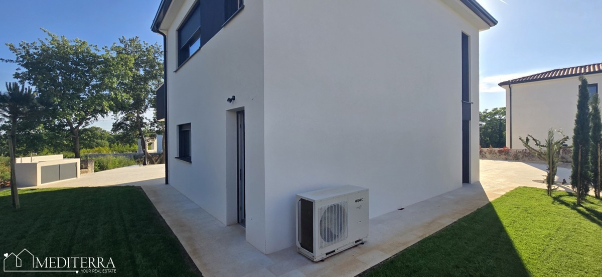 Kakovostno zgrajena vila na mirni lokaciji, Sveti Lovreč, Istra