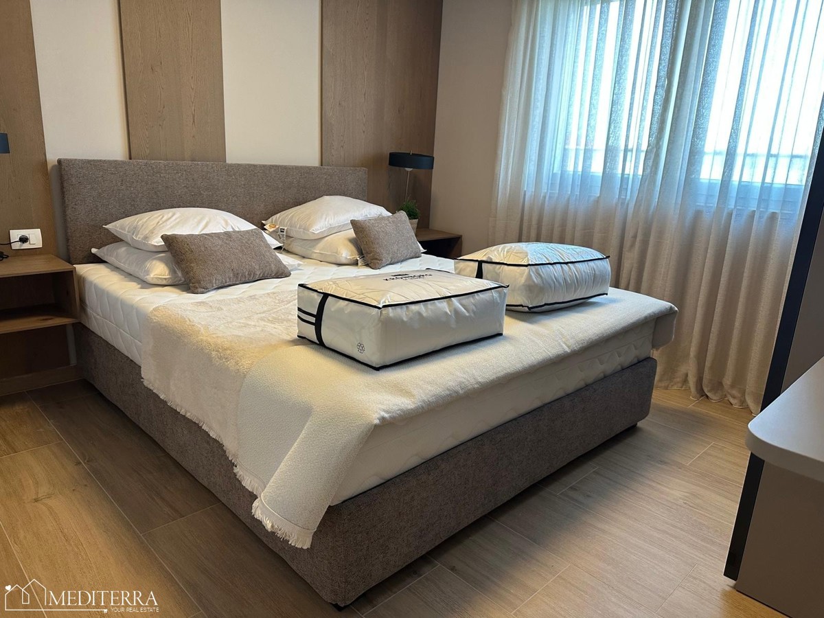 Stanovanje S6 v 1. nadstropju moderne novogradnje, Novigrad Istra