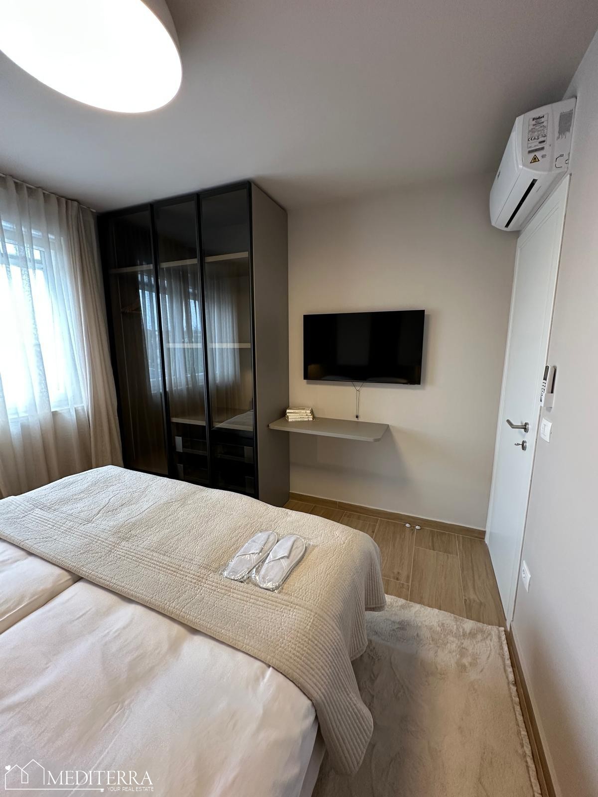 Stanovanje S6 v 1. nadstropju moderne novogradnje, Novigrad Istra