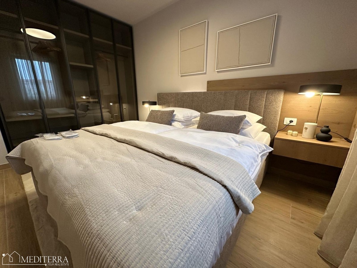 Stanovanje S6 v 1. nadstropju moderne novogradnje, Novigrad Istra