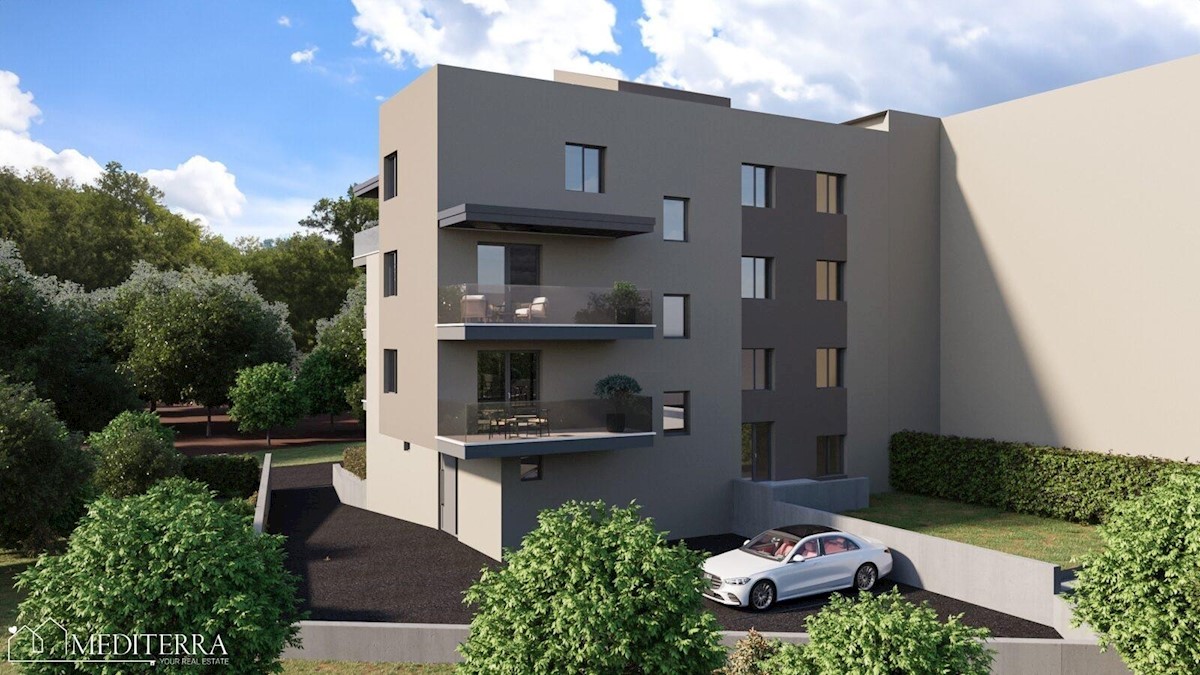 Apartma v pritličju z vrtom, Vabriga, Istra