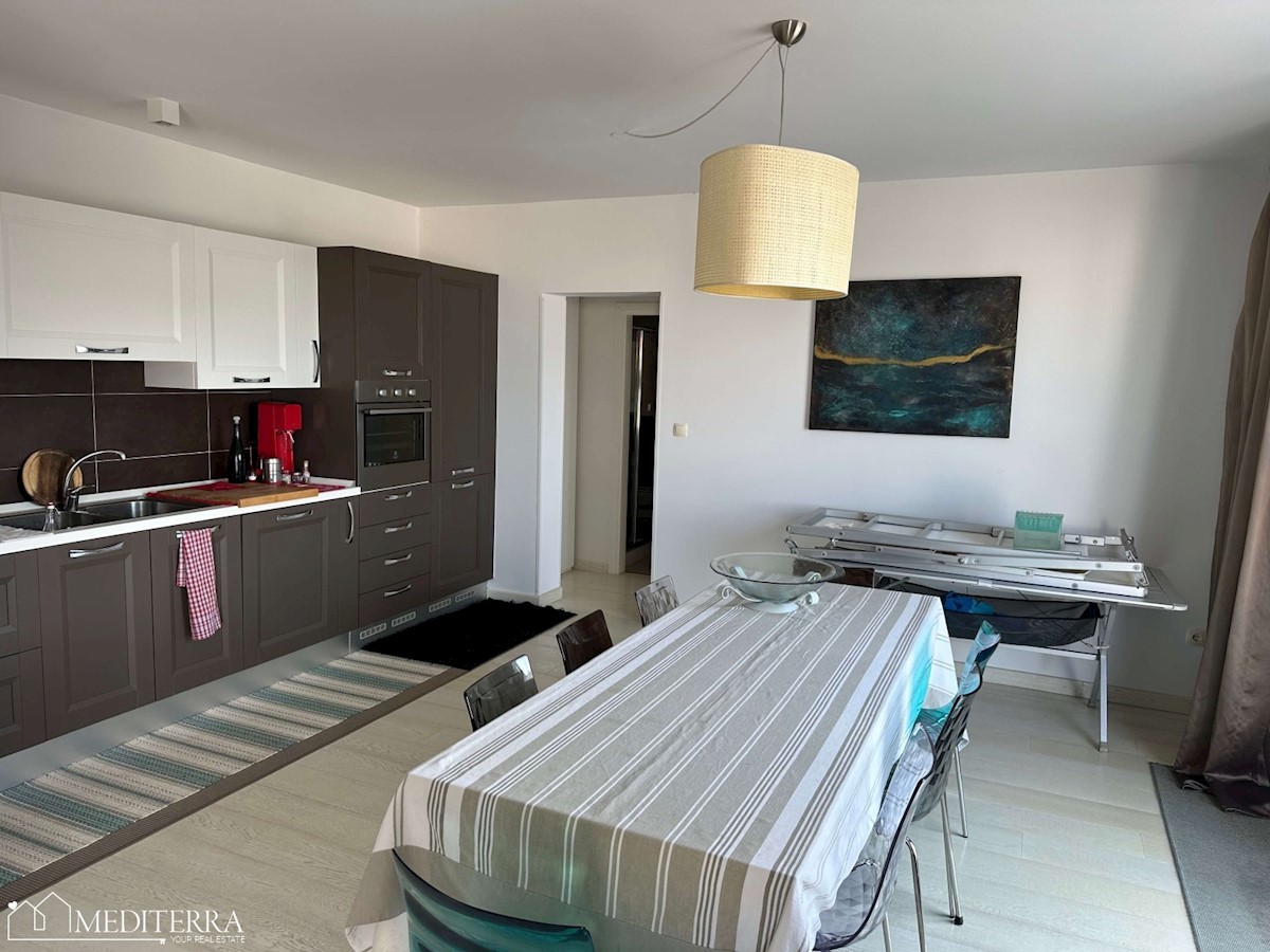 Prostoren apartma s pogledom na morje, Novigrad, Istra