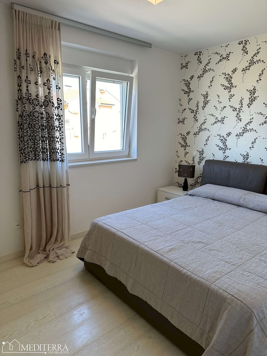 Prostoren apartma s pogledom na morje, Novigrad, Istra