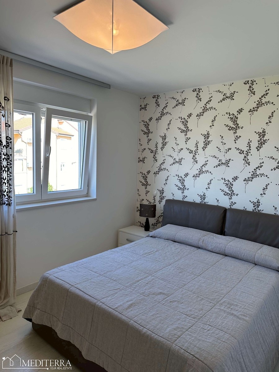 Prostoren apartma s pogledom na morje, Novigrad, Istra