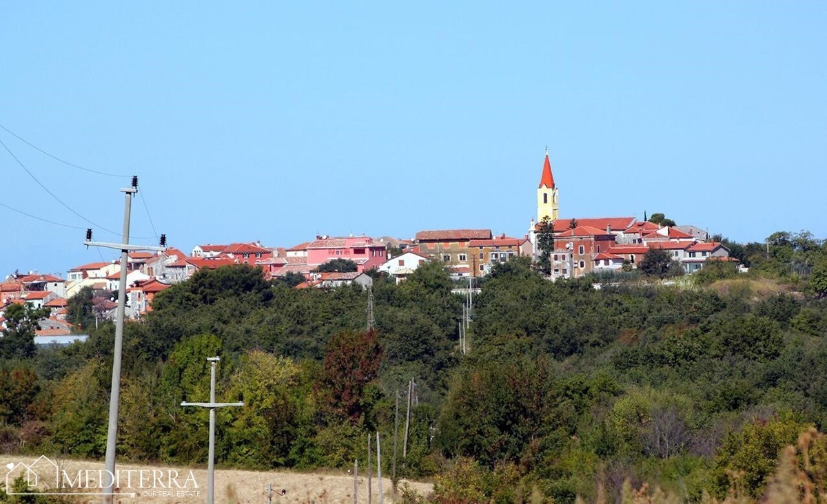 Gradbeno zemljišče na mirni lokaciji, Novigrad, Istra