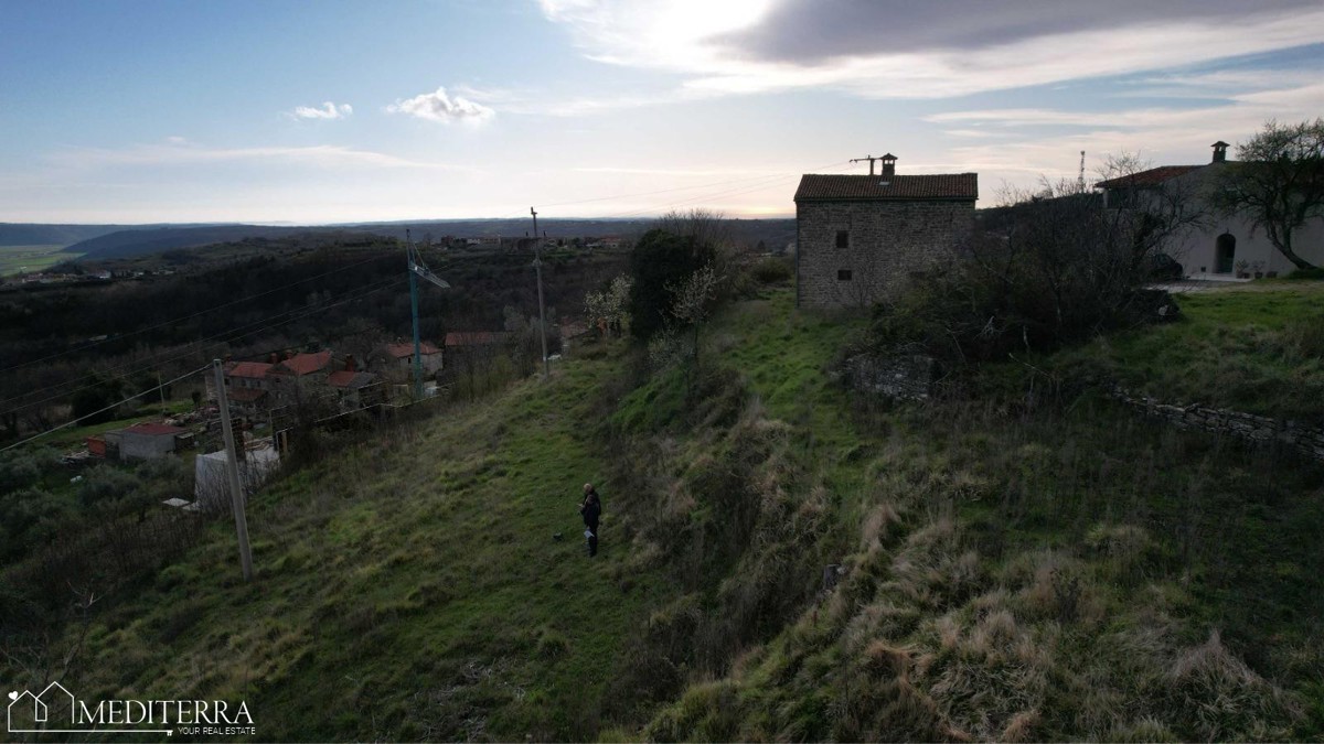 Zemljišče z lepim razgledom, Buje, Istra