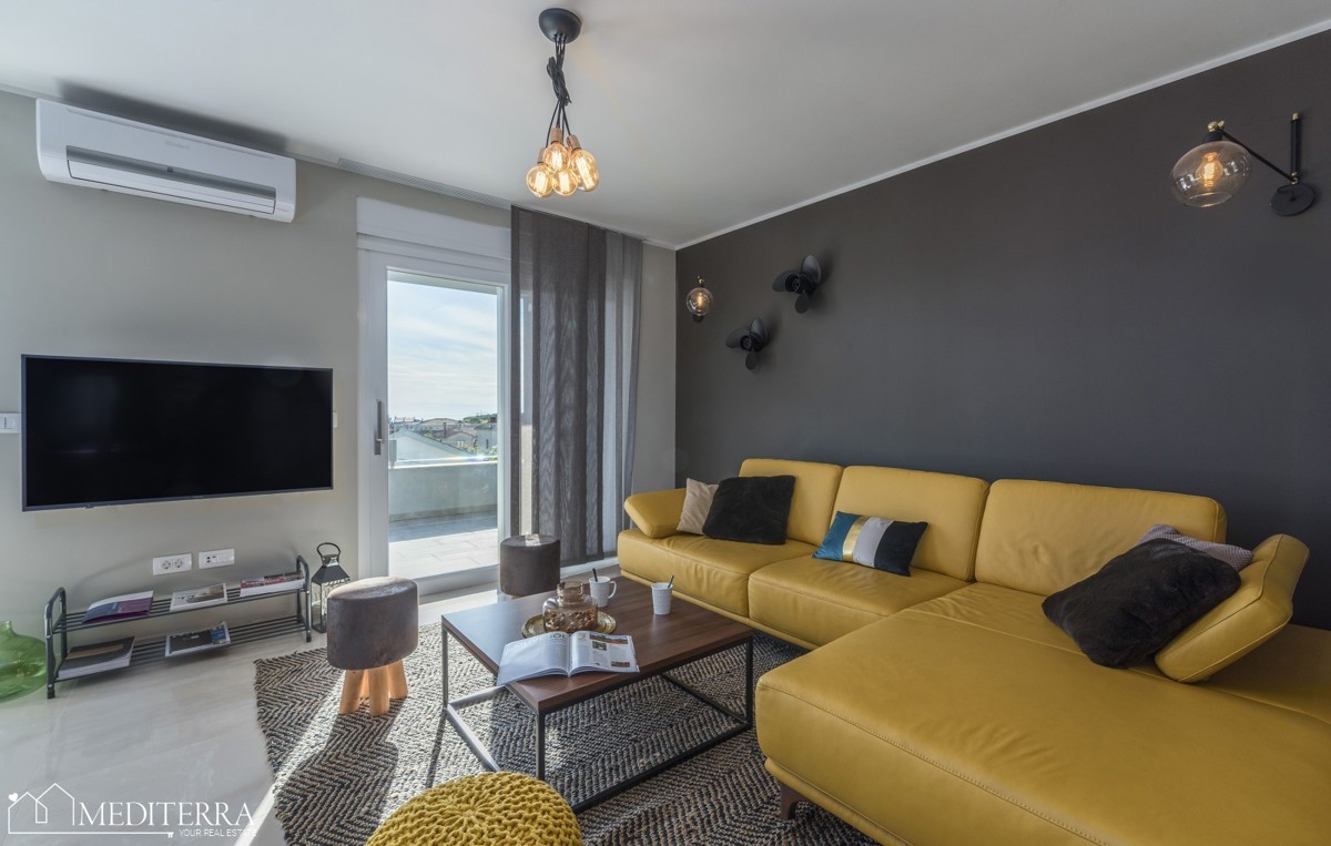Čudovit penthouse na odlični lokaciji, Novigrad, Istra