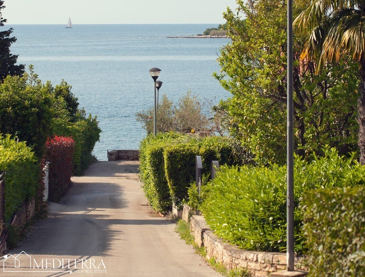 Hiša 50m od morja na odlični lokaciji, Novigrad, Istra