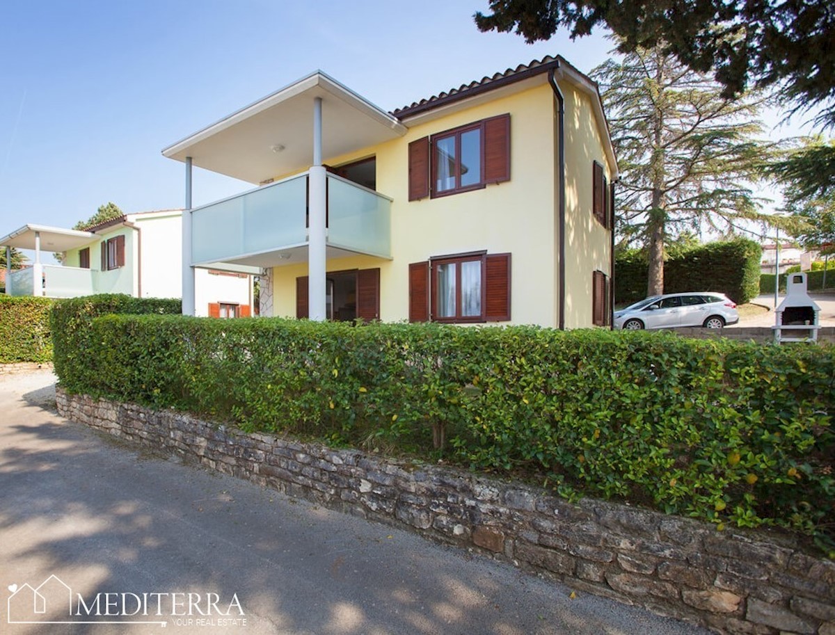 Hiša 50m od morja na odlični lokaciji, Novigrad, Istra