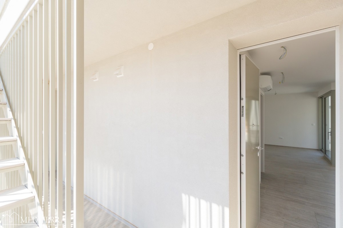 Apartma v prvem nadstropju s pogledom na morje v bližini Novigrada, Istra