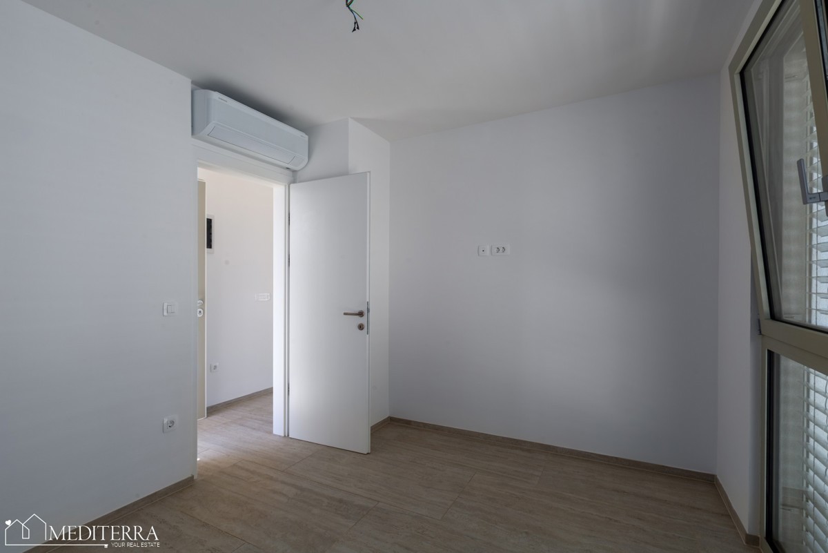 Apartma v prvem nadstropju s pogledom na morje v bližini Novigrada, Istra