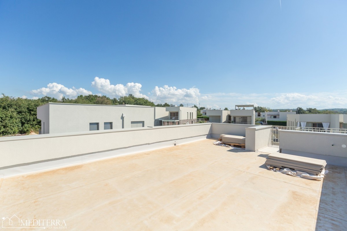 Apartma v prvem nadstropju s pogledom na morje v bližini Novigrada, Istra