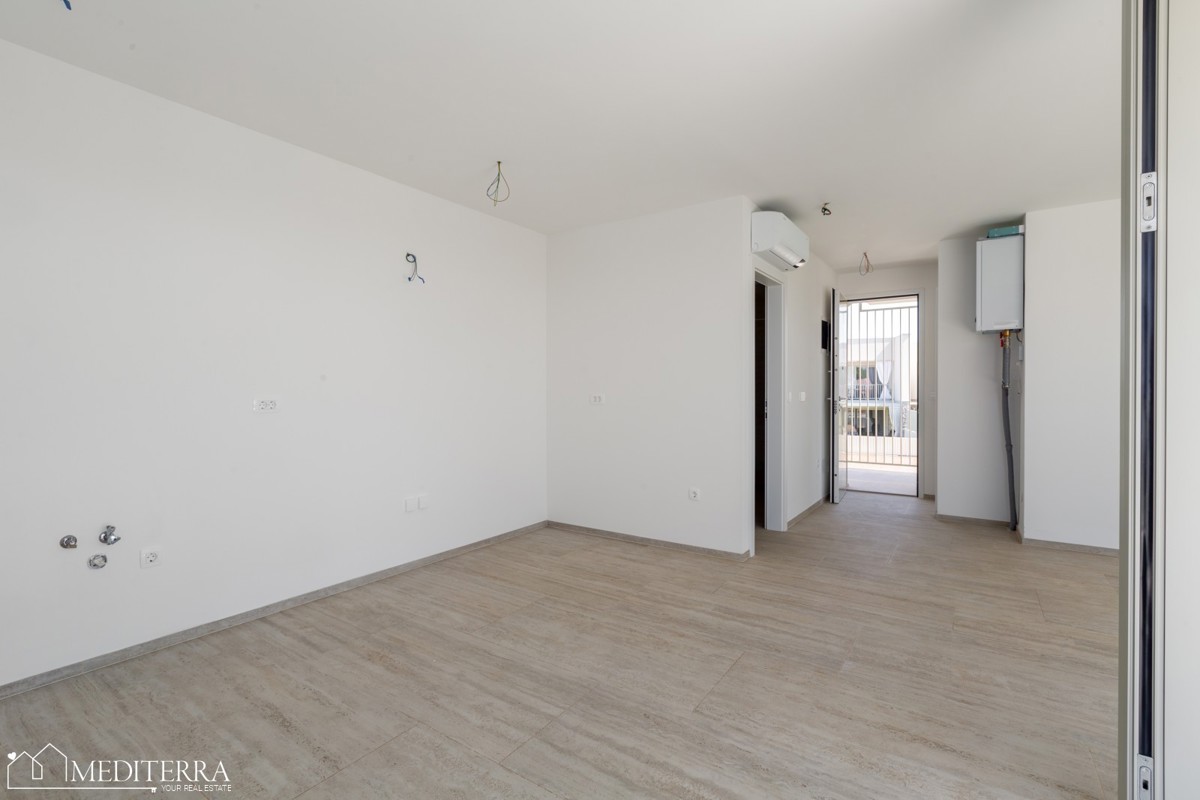 Stanovanje v prvem nadstropju s strešno teraso, Novigrad, Istra