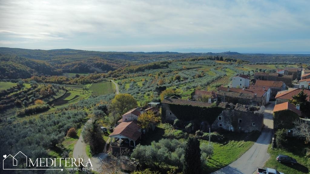 Gradbeno zemljišče s projektom, Buje, Istra