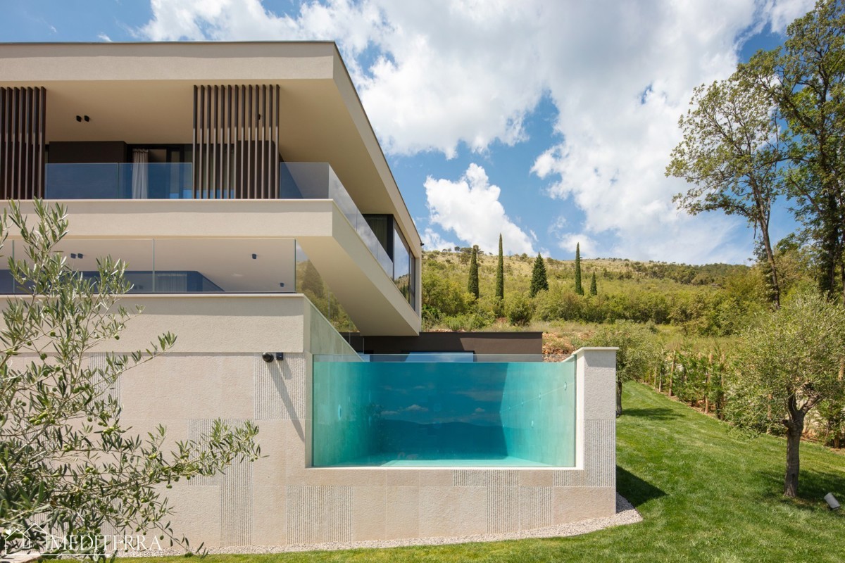 Vila s čudovitim razgledom na morje in otok Cres, Plomin, Istra