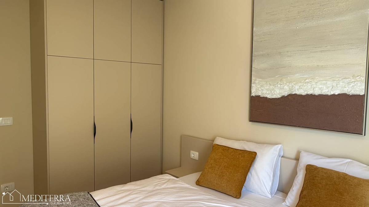 Apartma S2 v recepciji moderne novogradnje, Novigrad Istra