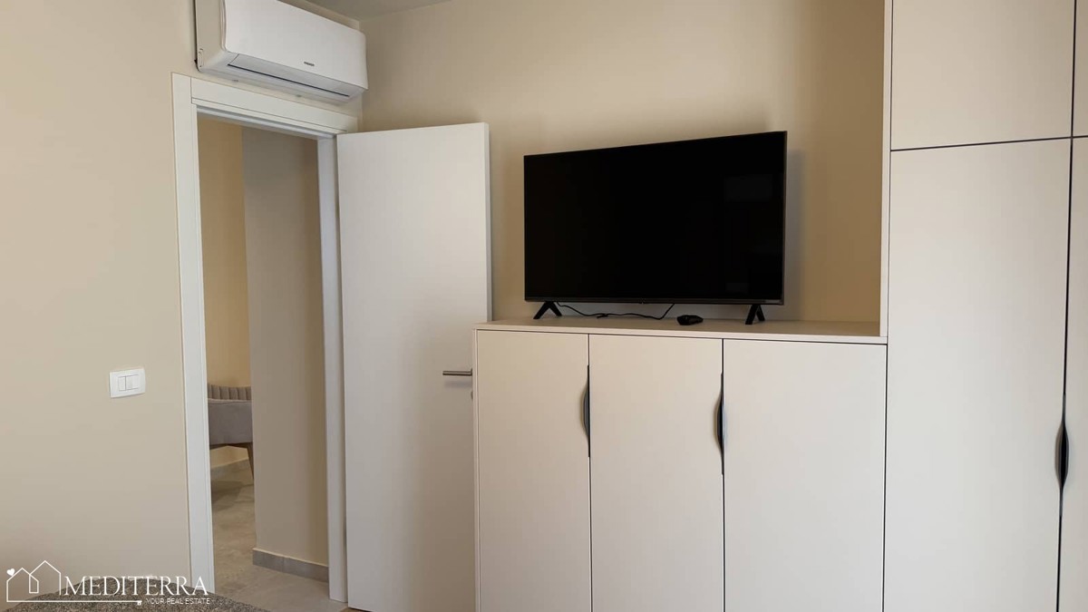 Apartma S2 v recepciji moderne novogradnje, Novigrad Istra