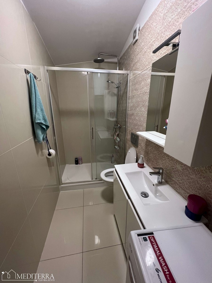 Apartma s pogledom na morje, Novigrad - Odlična priložnost