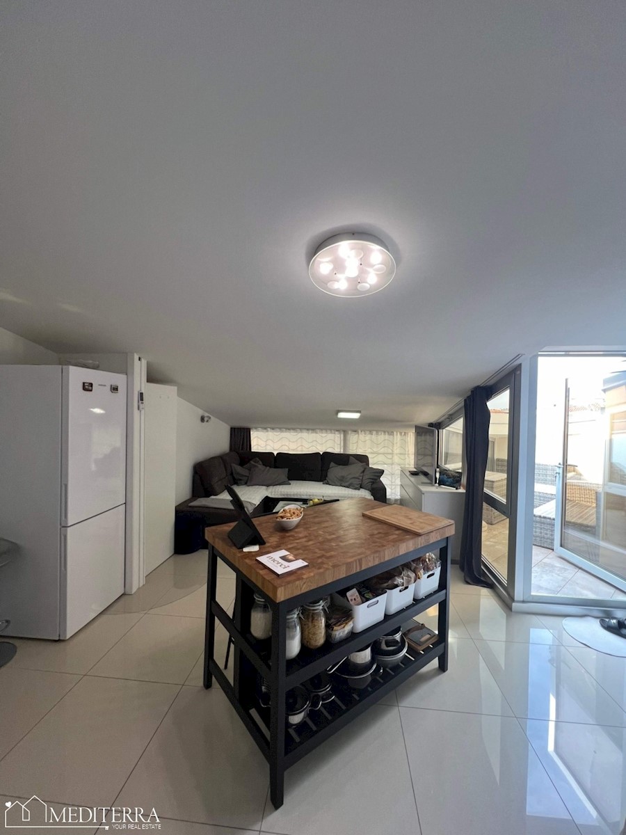 Apartma s pogledom na morje, Novigrad - Odlična priložnost