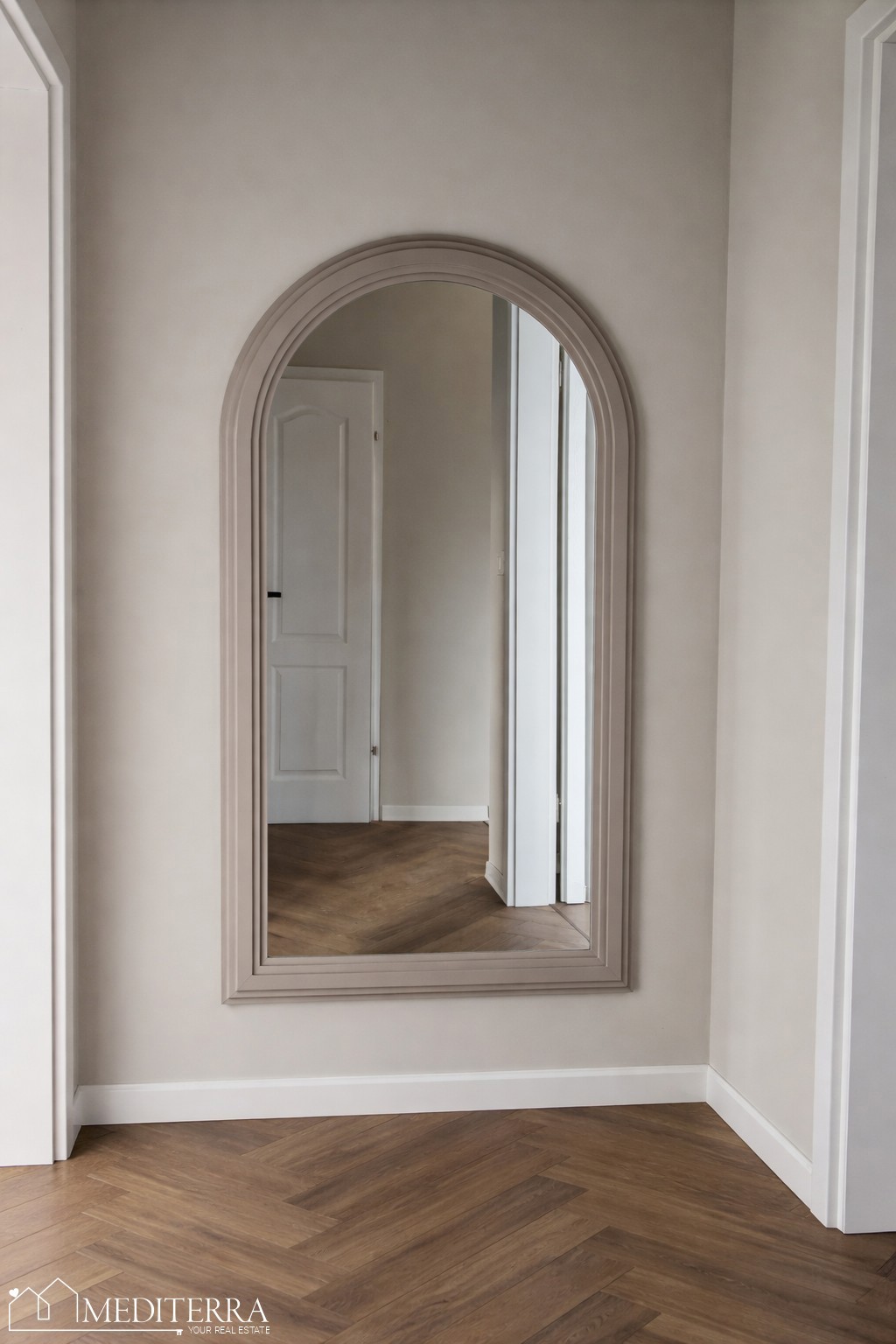 Novogradnja na izredni lokaciji, Novigrad, Istra, PRILIKA