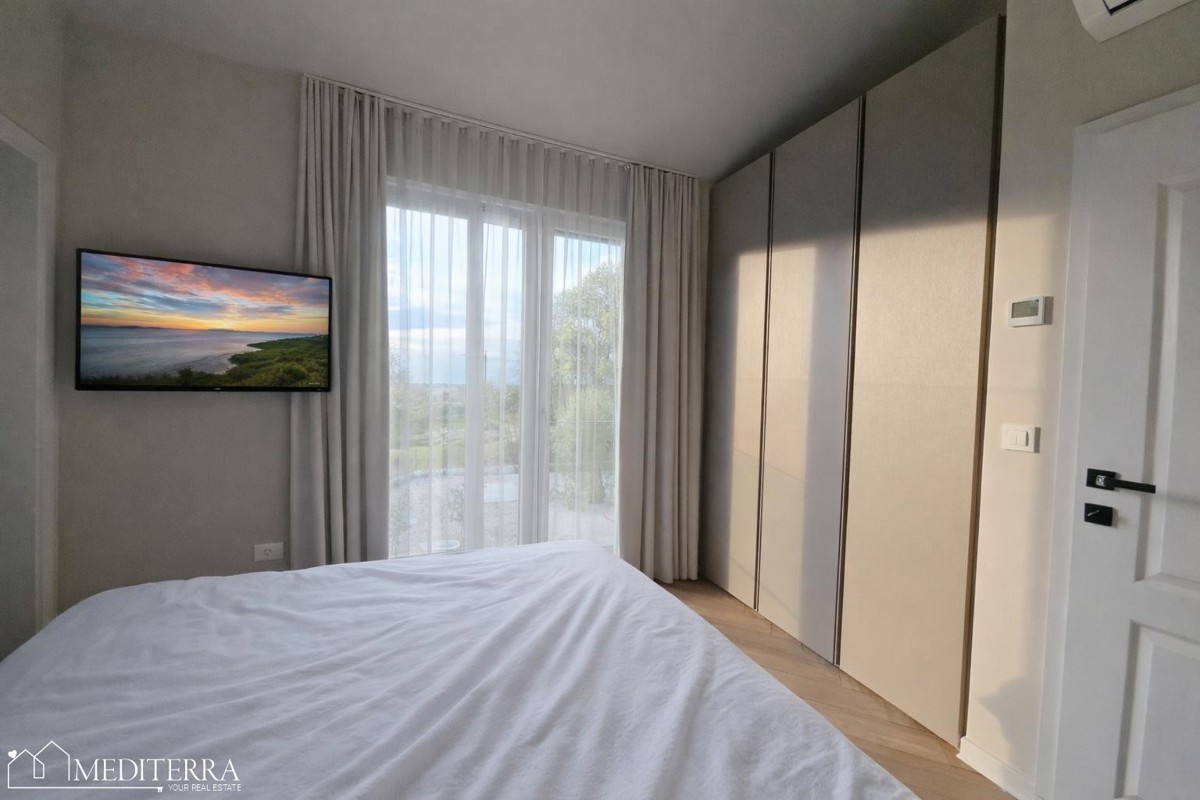 Novogradnja na izredni lokaciji, Novigrad, Istra, PRILIKA