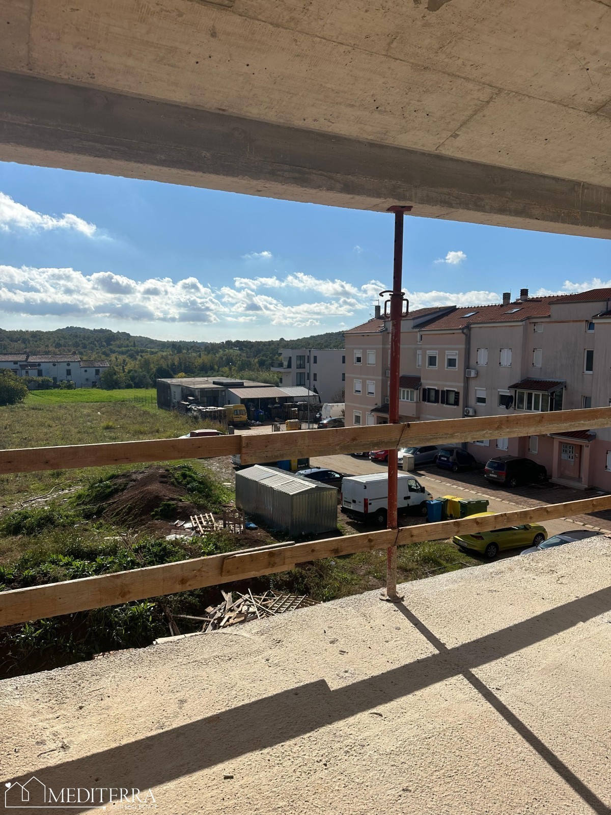 Trisobna vrstna hiša z zasebnim vrtom, Poreč, Istra