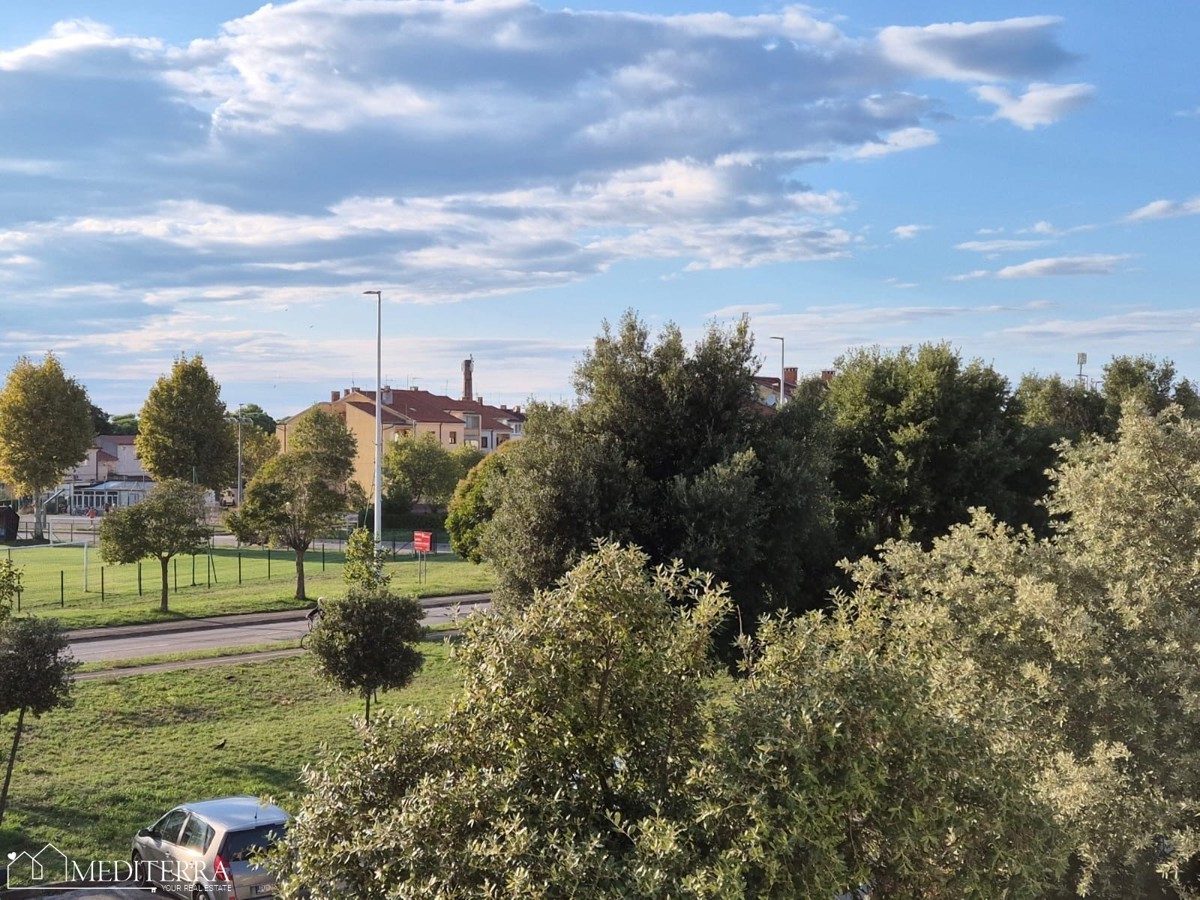 Stanovanje na mirni lokaciji s pogledom na morje, Umag, Istra