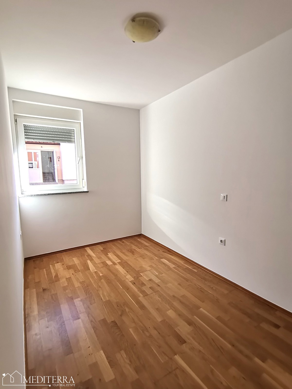 Dvosobno stanovanje na mirni lokaciji, Brtonigla, Istra