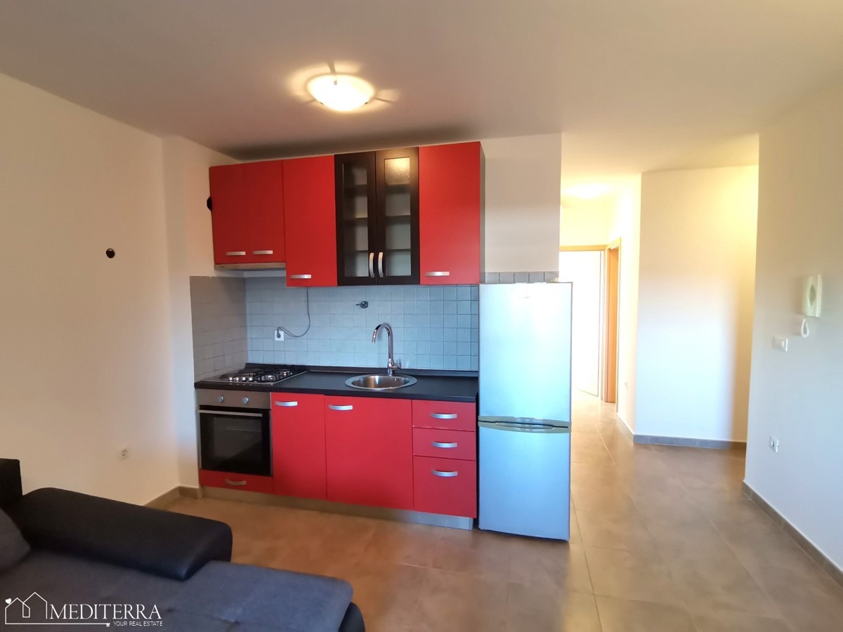 Dvosobno stanovanje na mirni lokaciji, Brtonigla, Istra