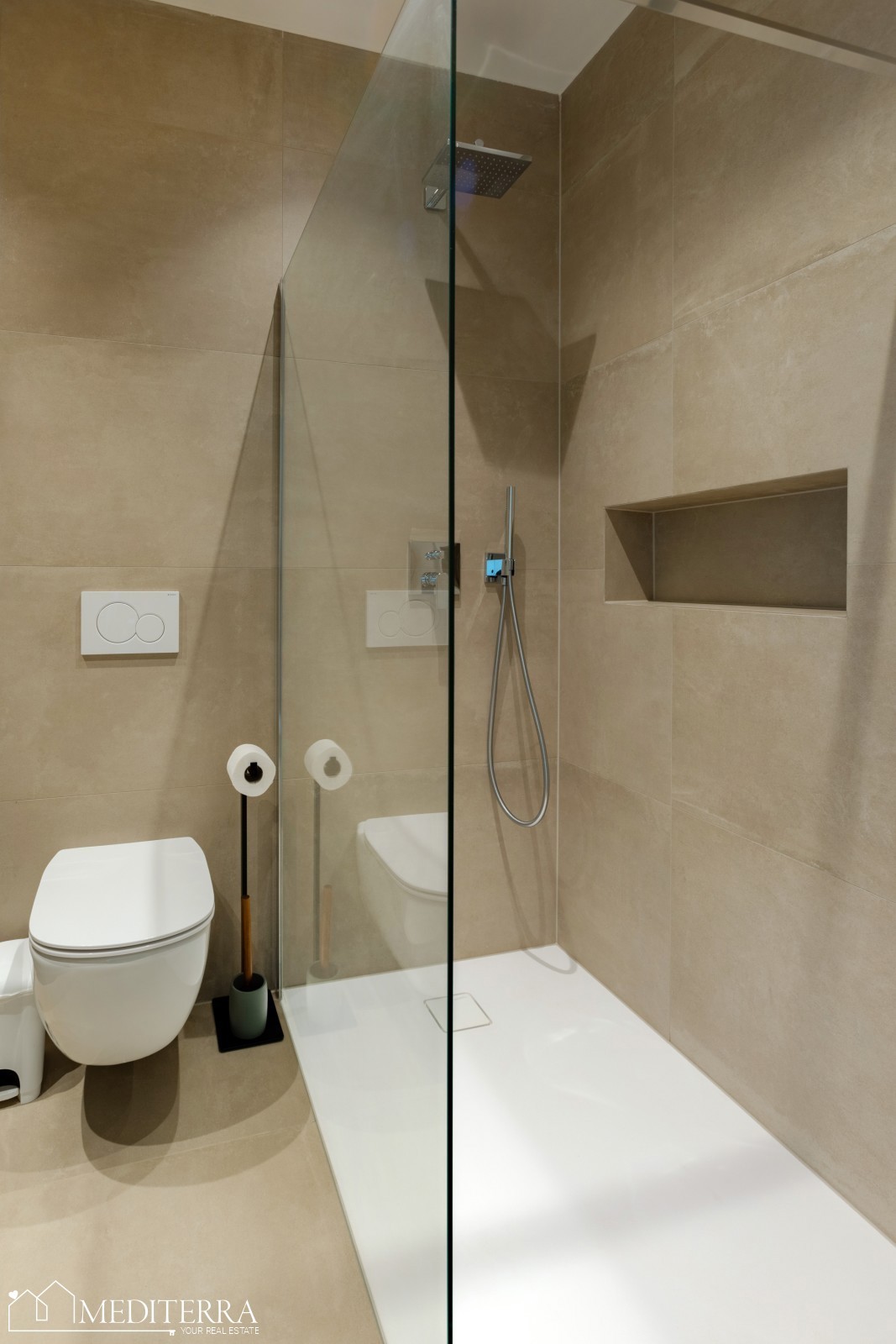 Istra, Kaštelir-Labinci – Moderna vila v istrskem slogu s panoramskim pogledom na morje