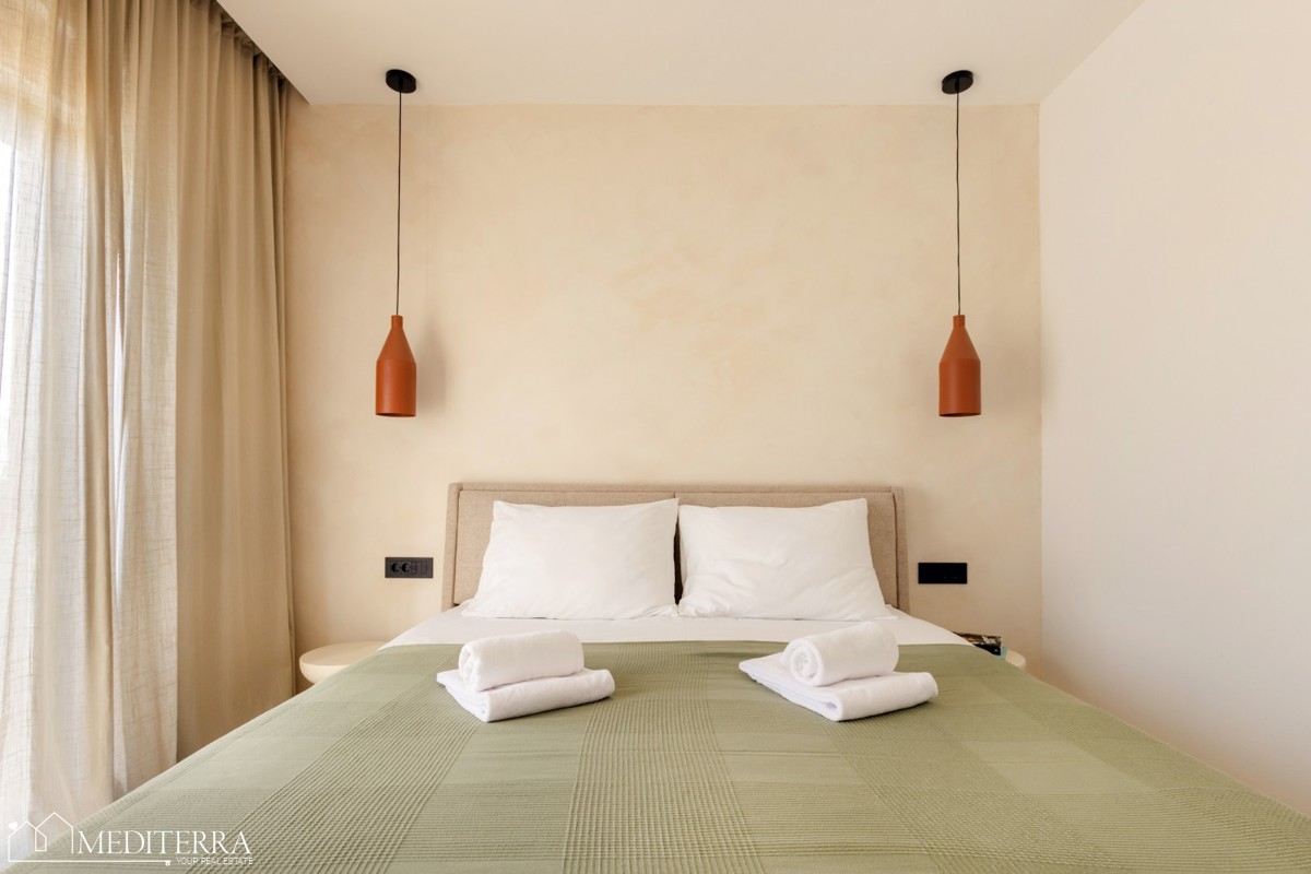 Istra, Kaštelir-Labinci – Moderna vila v istrskem slogu s panoramskim pogledom na morje