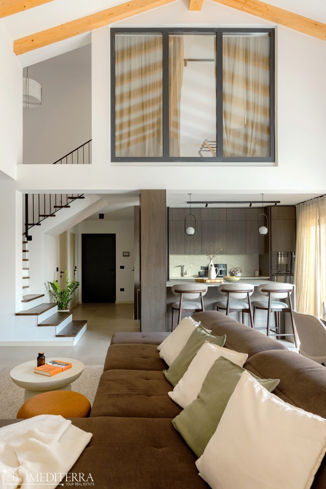 Istra, Kaštelir-Labinci – Moderna vila v istrskem slogu s panoramskim pogledom na morje