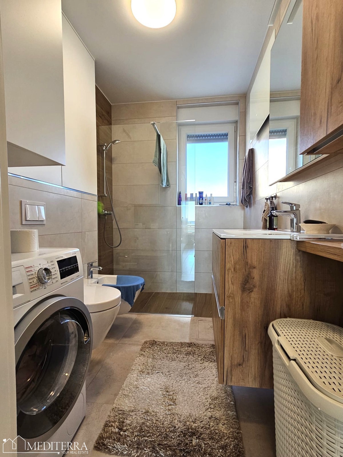 Privlačno stanovanje – Odlična lokacija v Novigradu