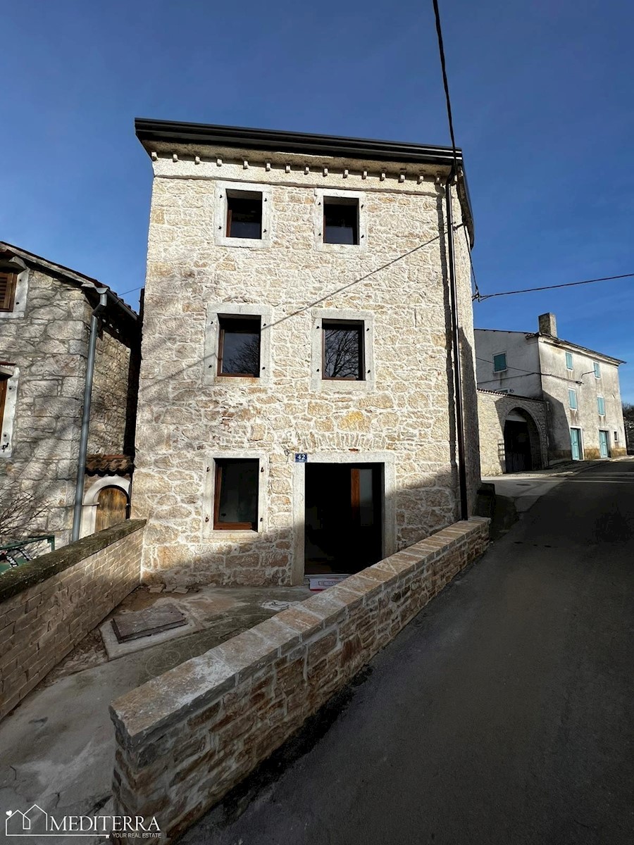 Prenovljena kamnita hiša v notranjosti, Vižinada, Istra