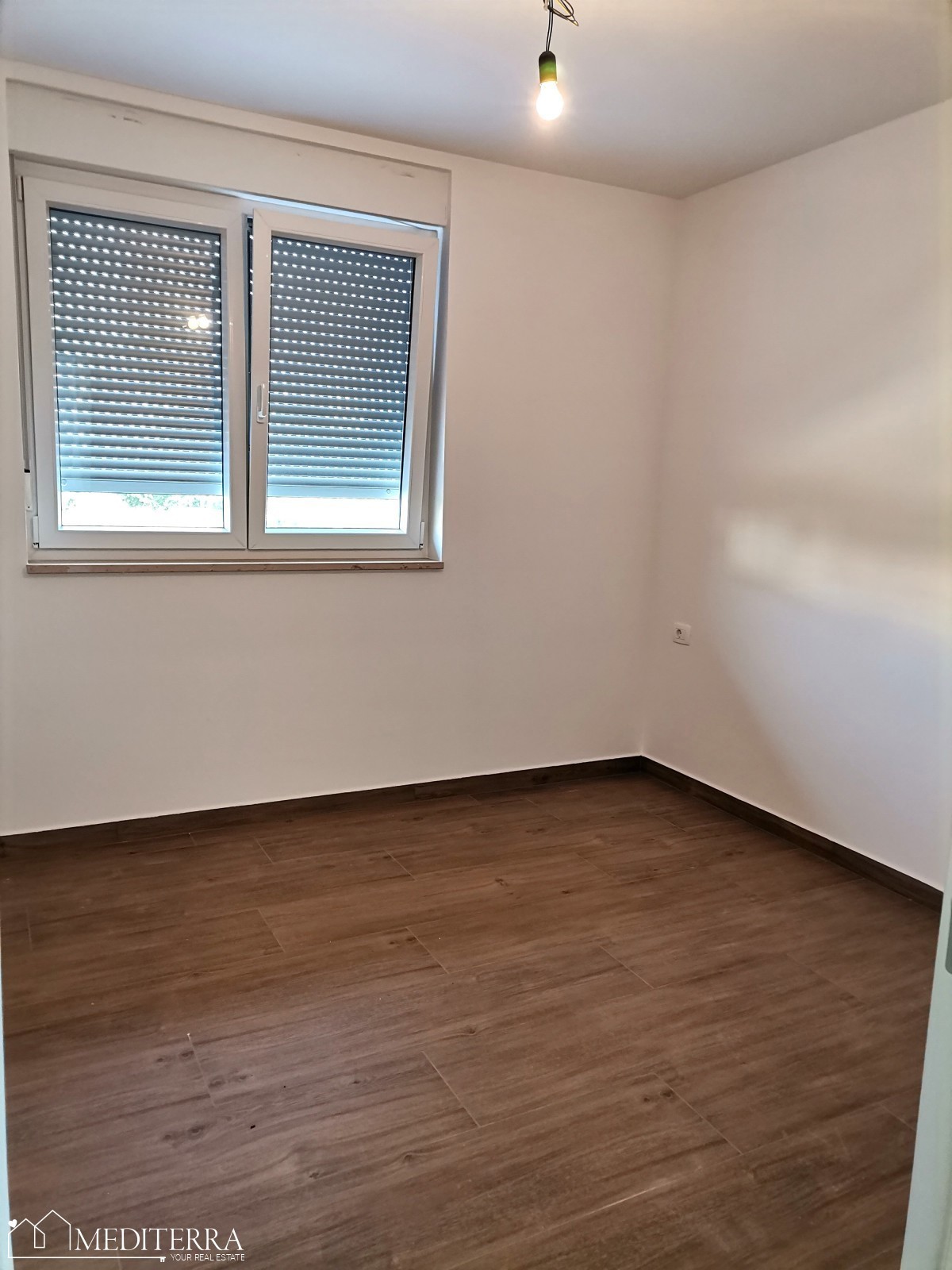 Apartma S4 v 1. nadstropju moderne novogradnje, Novigrad Istra