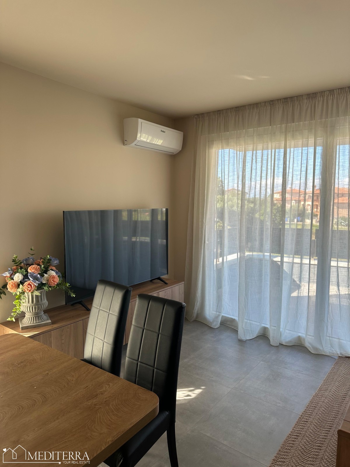 Apartma S4 v 1. nadstropju moderne novogradnje, Novigrad Istra