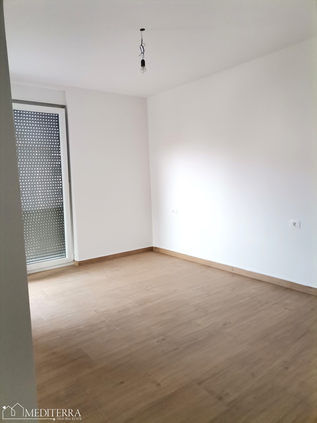 Apartma S4 v 1. nadstropju moderne novogradnje, Novigrad Istra