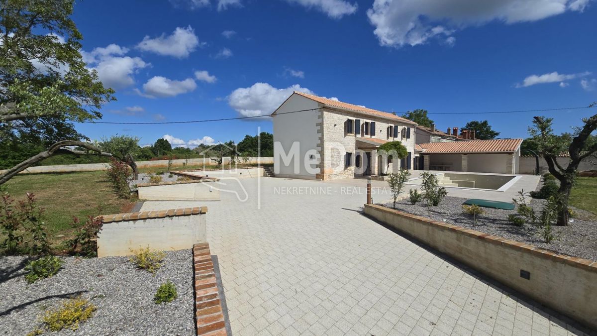 Hiša Barban, 230m2