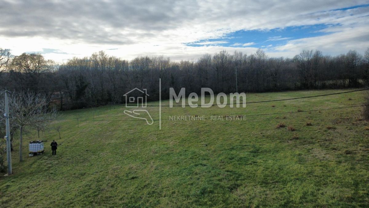 Zemljišče Melnica, Barban, 1.651m2