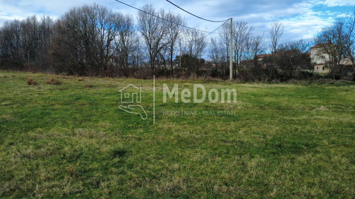 Zemljišče Melnica, Barban, 1.651m2