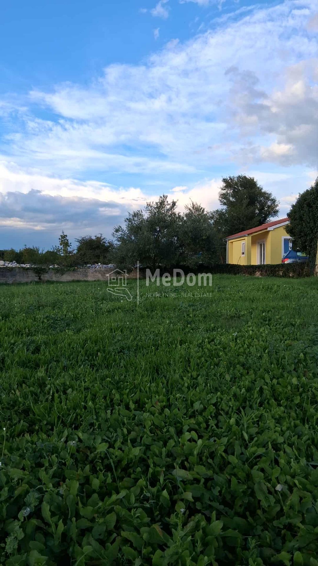 Zemljišče Čabrunići, Svetvinčenat, 351m2