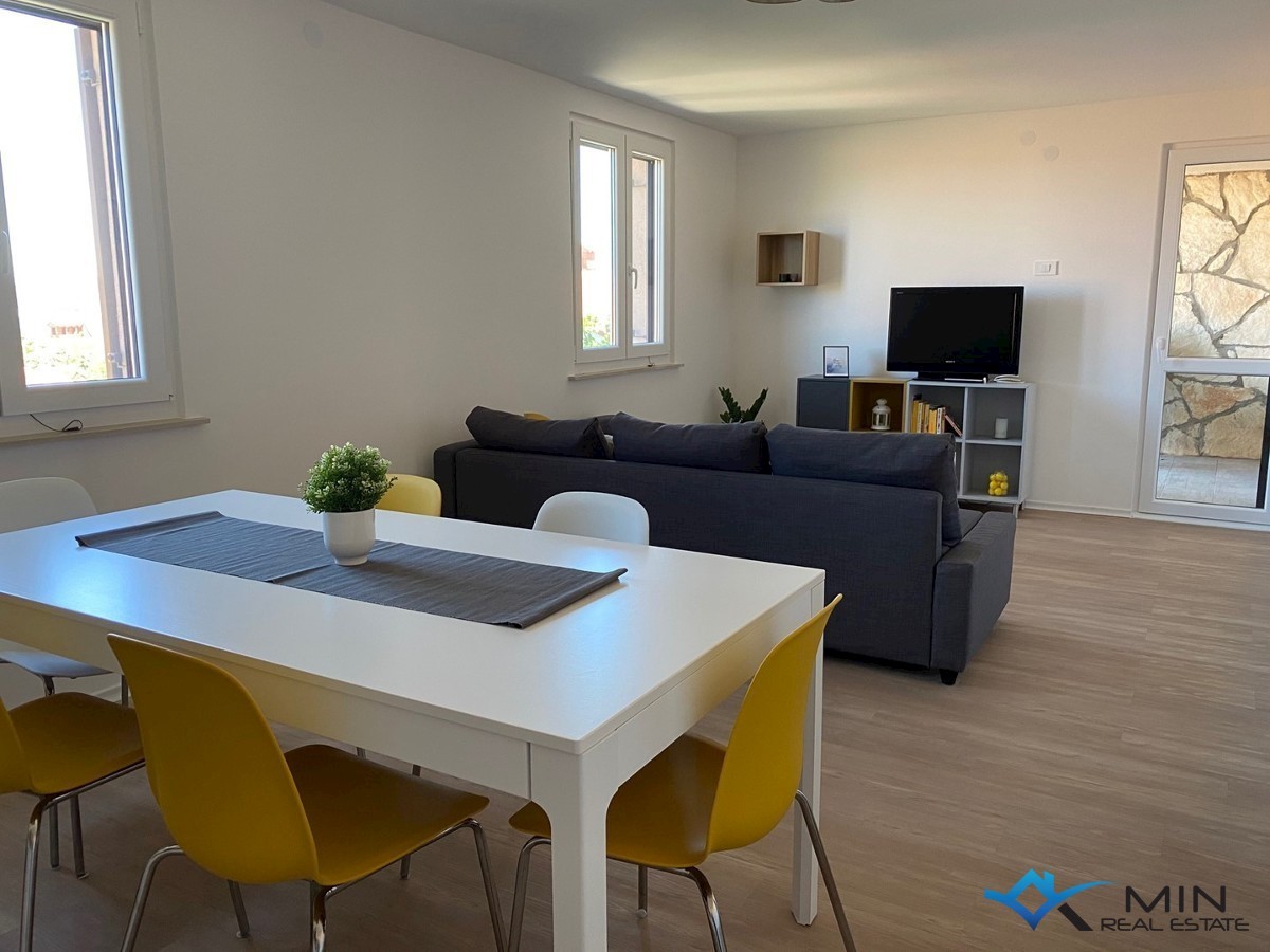 Hiša s 3 apartmaji na Crvenem vrhu - Umag