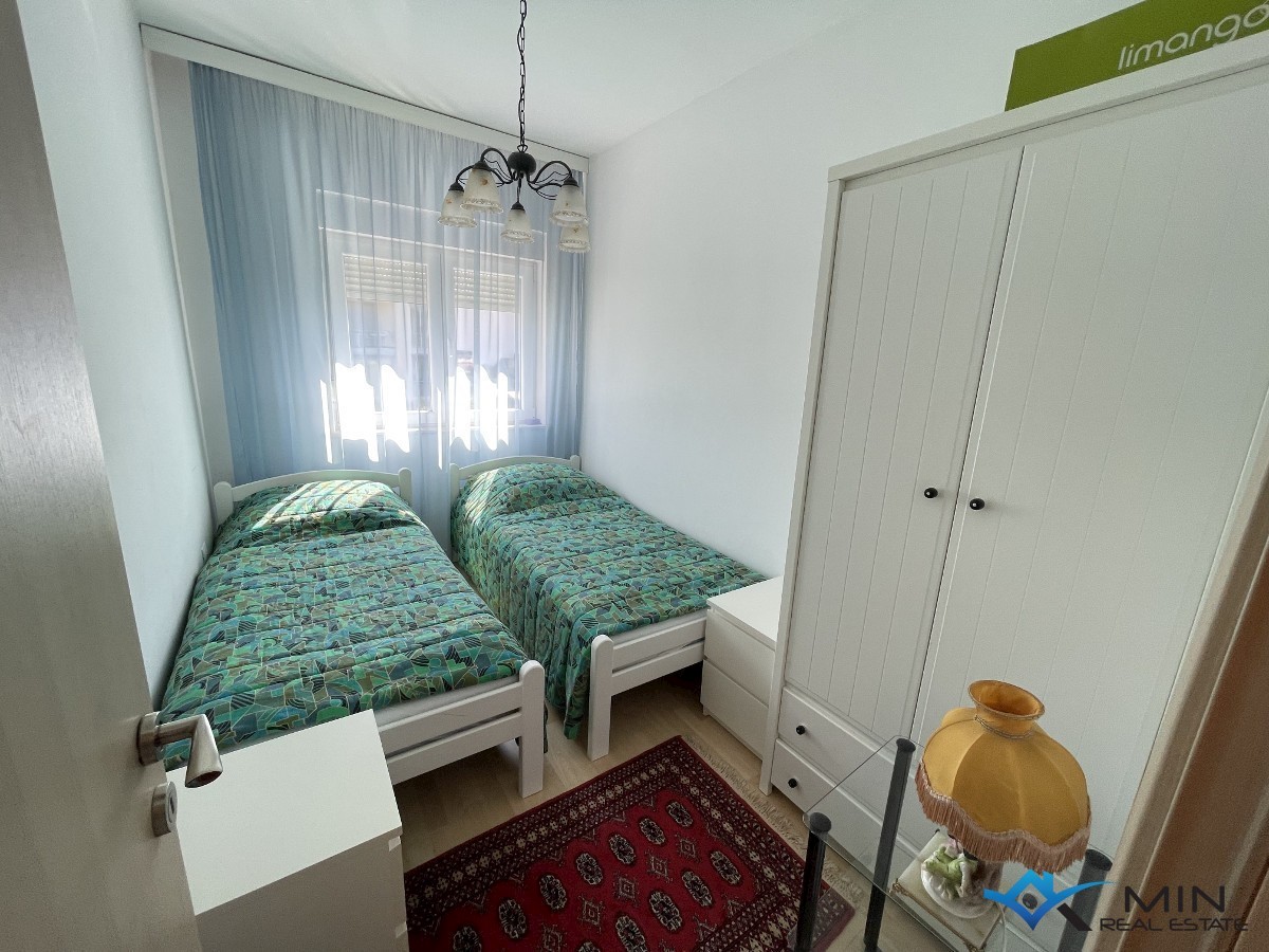 Stanovanje s čudovitim pogledom na morje in marino - Novigrad