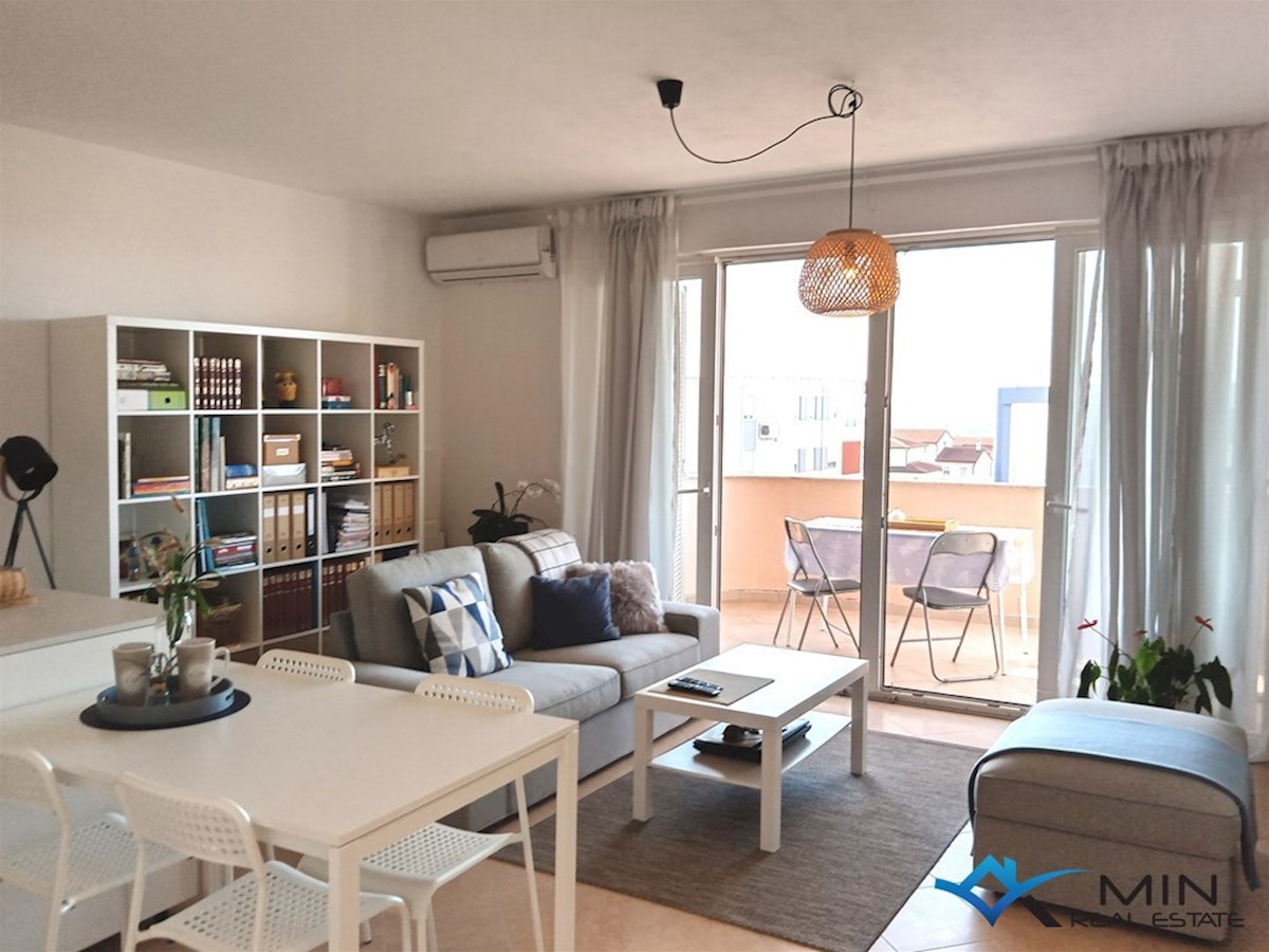 Apartma s čudovitim pogledom na morje v Novigradu