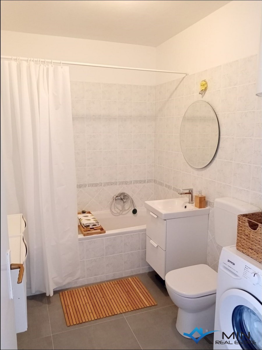 Apartma s čudovitim pogledom na morje v Novigradu