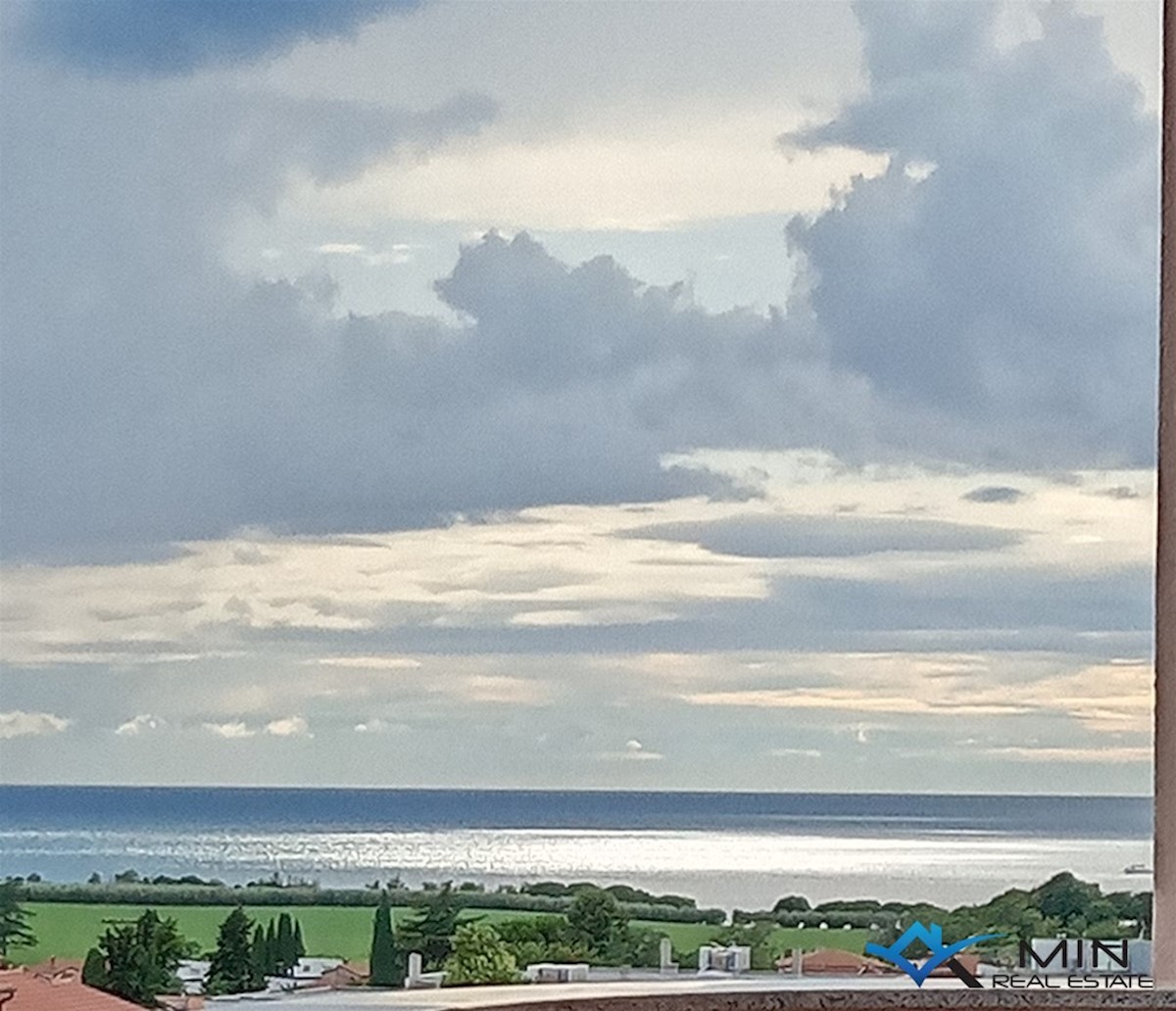 Apartma s čudovitim pogledom na morje v Novigradu