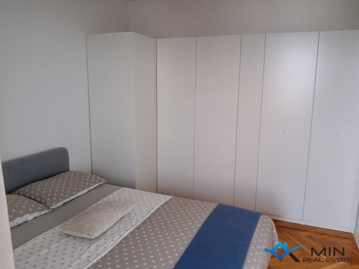 Apartma s čudovitim pogledom na morje v Novigradu